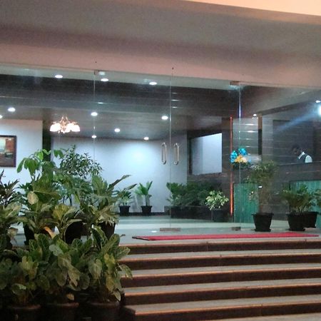 Hotel Grand Bee Bangalore Dış mekan fotoğraf