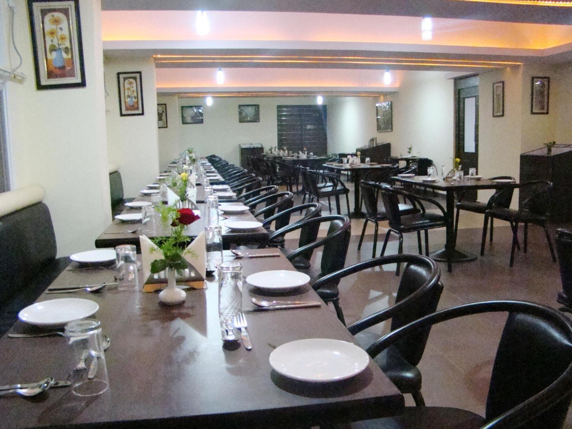 Hotel Grand Bee Bangalore Dış mekan fotoğraf