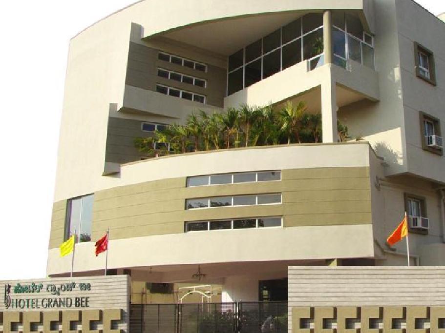 Hotel Grand Bee Bangalore Dış mekan fotoğraf